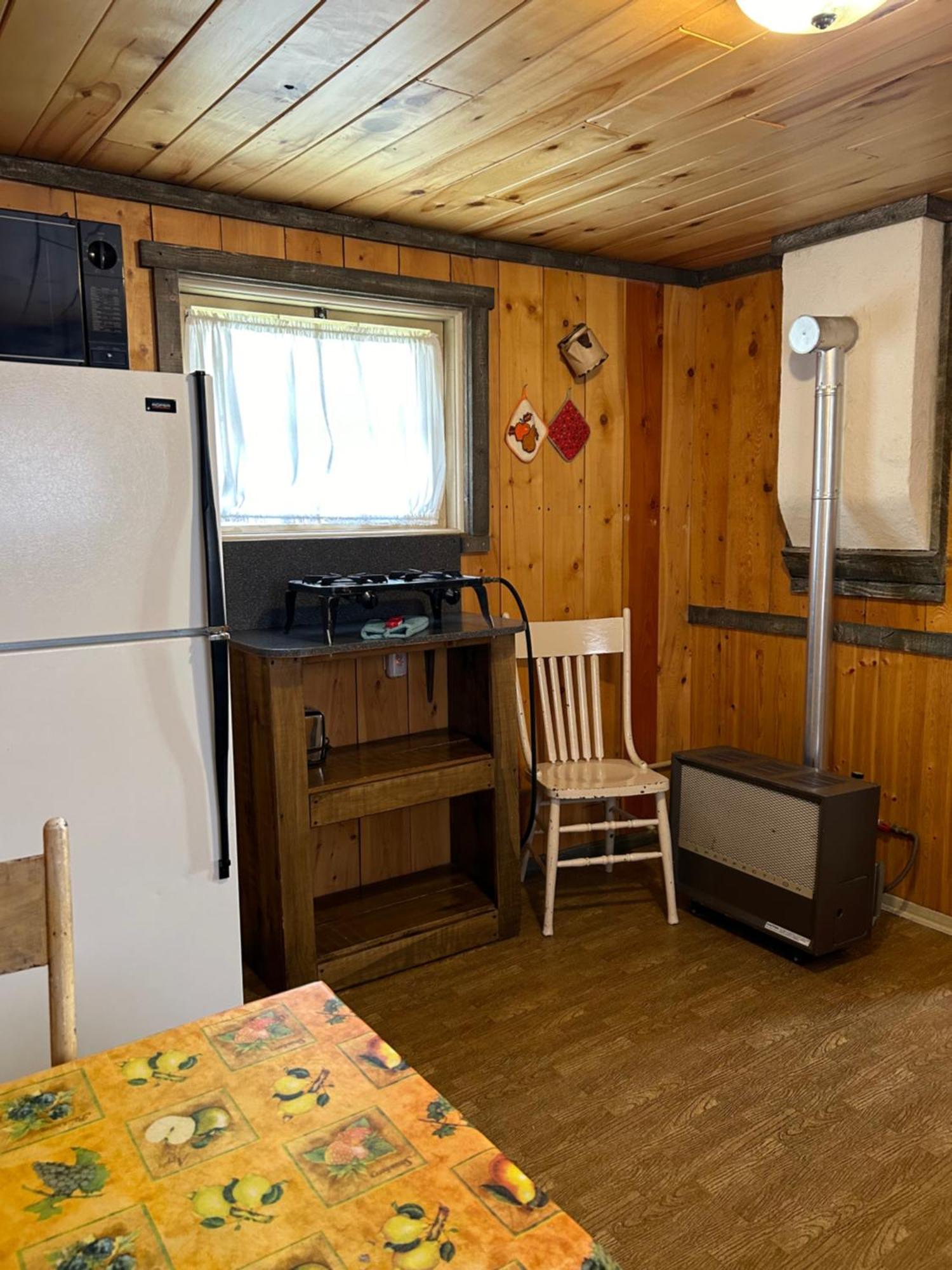Moore'S Old Pine Inn Marysvale エクステリア 写真